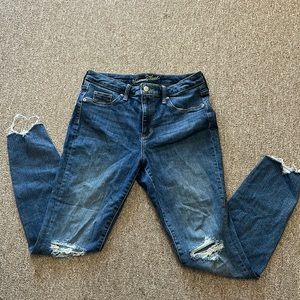 Universal Thread Distressed Skinny Jeans